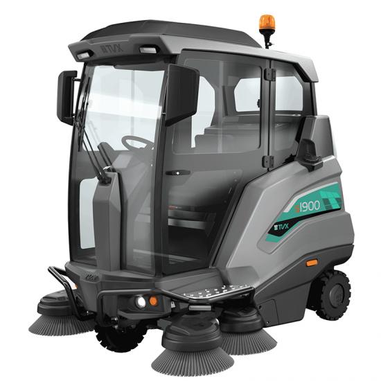 Cat® C49R Auto Ride-On Sweeper, 49